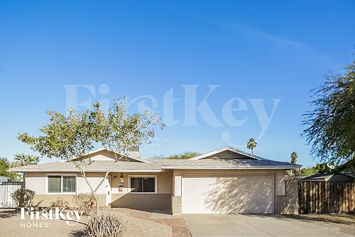 402 E Dunbar Dr Photo 1