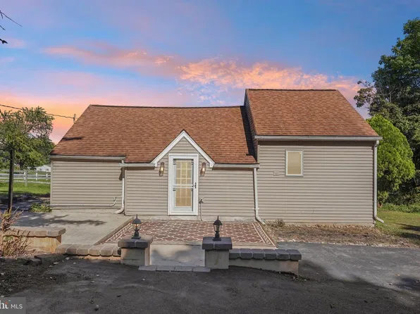 2362 Bergey Rd, Harleysville, PA 19438