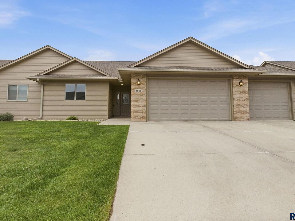 1st image of 4505 E Kearney Pl