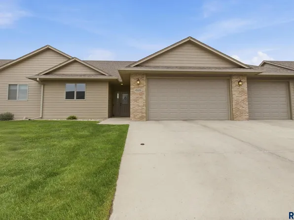 4505 E Kearney Pl, Sioux Falls, SD 57110