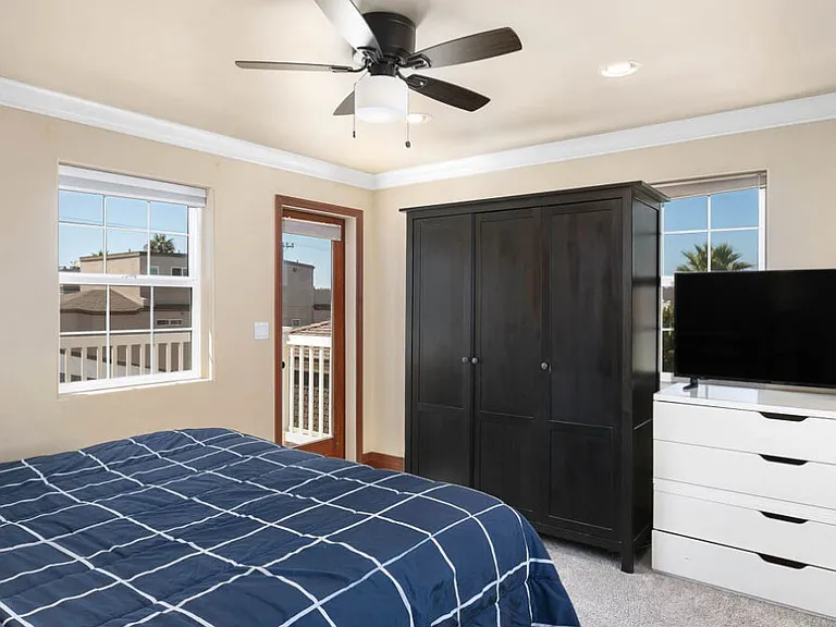 726-728 Coronado Ct — Photo 20
