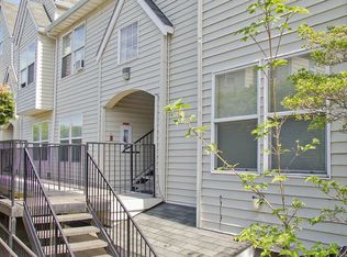 Hoodview Apartments, Portland, OR 97239