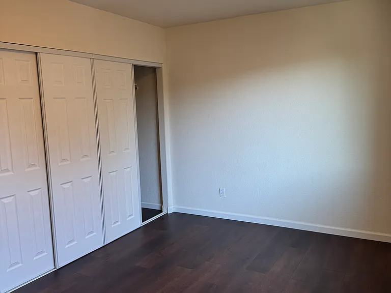 1st floor bedroom 2