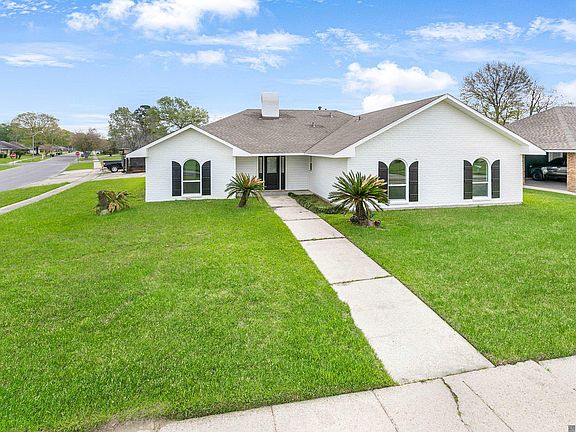 2nd image of 3578 Pipestone Dr