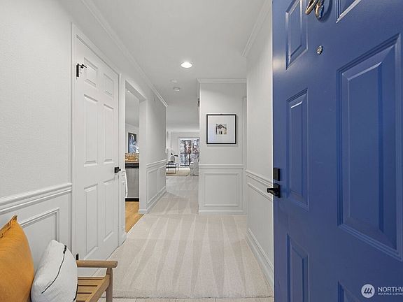 5th image of 410 2ND AVE S #206