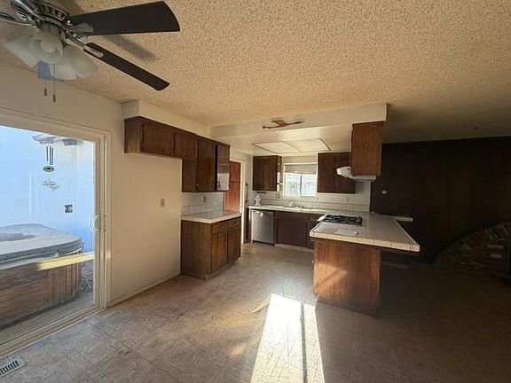 5th image of 3304 Benton Cir