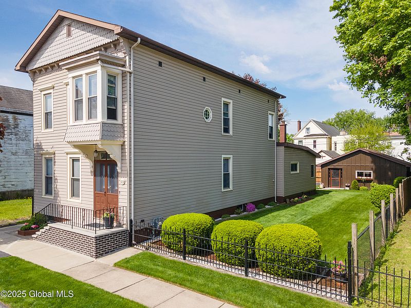2nd image of 683 3rd Avenue