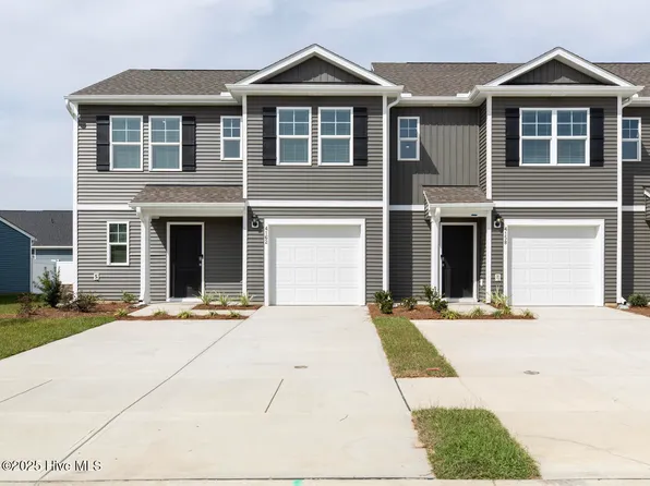 125 S Grassland Road #Th 36, Surf City, NC 28445