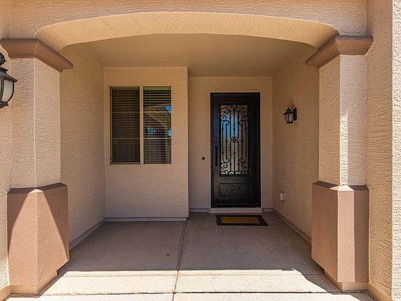 3rd image of 692 W San Carlos Way