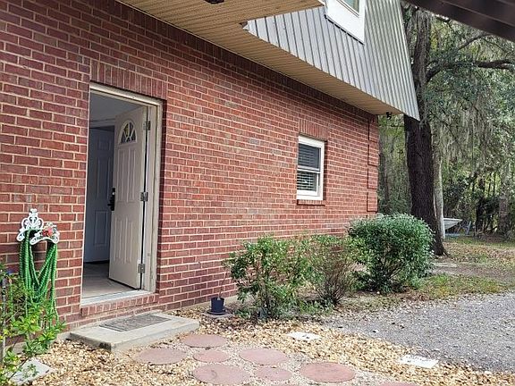 Personal Entrance to Apartment
