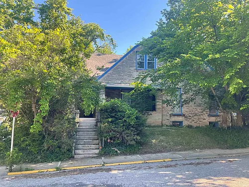 301 E University St #1 Photo 1