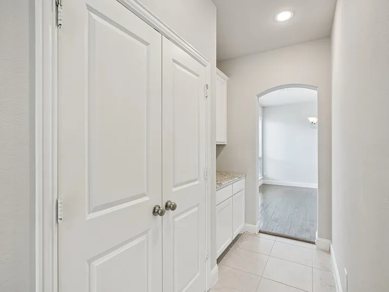 16400 Olmstead Park Blvd — Photo 20