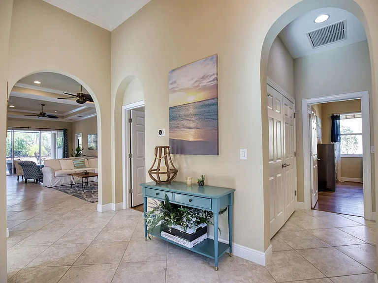 116 Pesaro Dr — Photo 35