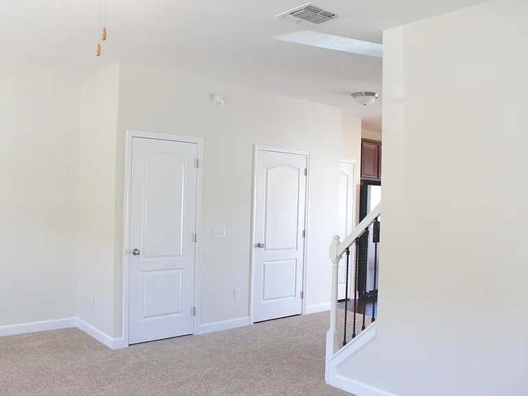 113 Cedar Point Ln — Photo 6