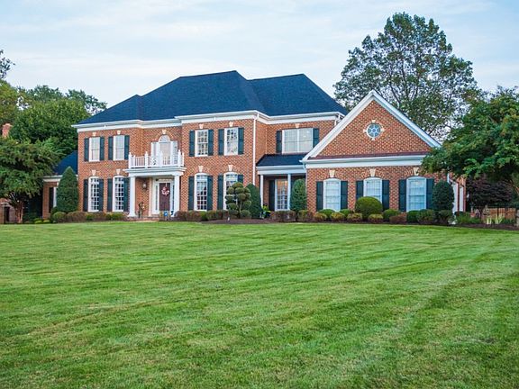 5th image of 3192 Ariana Dr