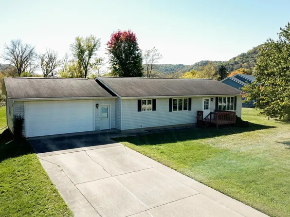 39241 Kc Dr, Winona, MN 55987