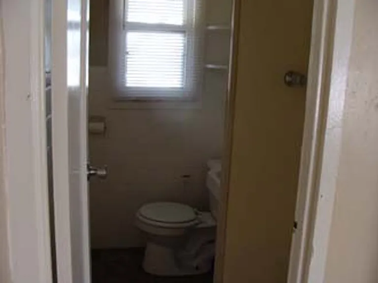 1591 Zener St — Photo 27
