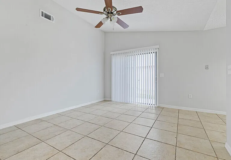 29 Wood Arbor Ln #B — Photo 7