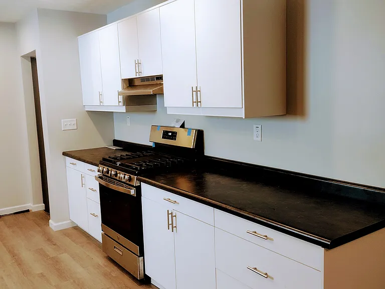 206 Central St — Photo 12