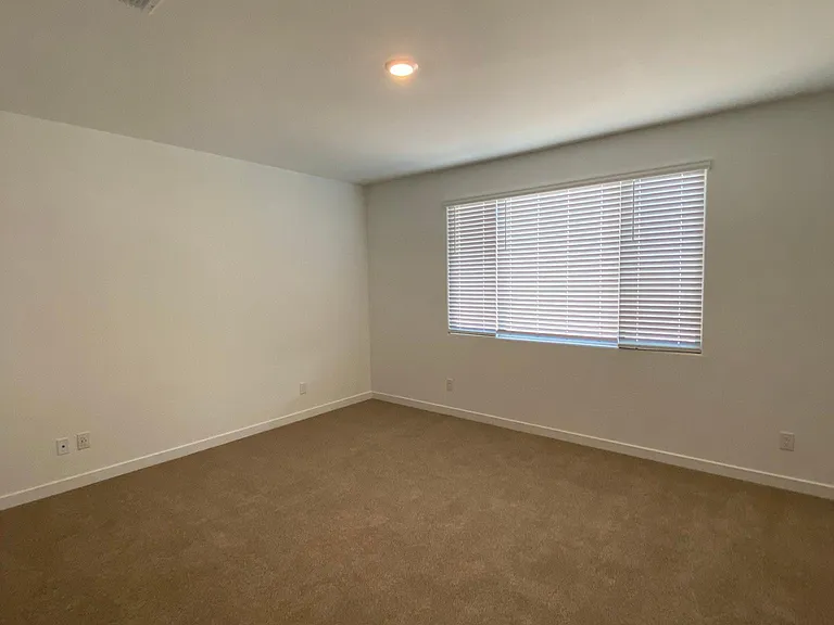 560 E Cactus Wren Dr — Photo 26