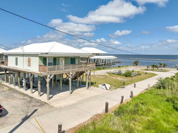 109 Trade Ln, Grand Isle, LA 70358