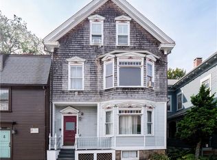 87 Spring St, Newport, RI 02840