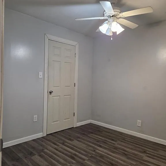 400 W Elm St #1 — Photo 3