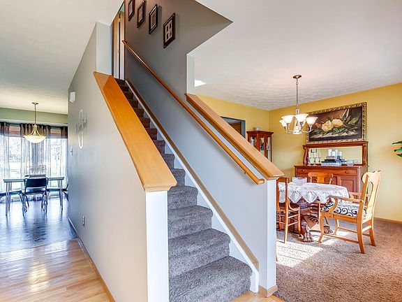 4th image of 4004 Firestone Way