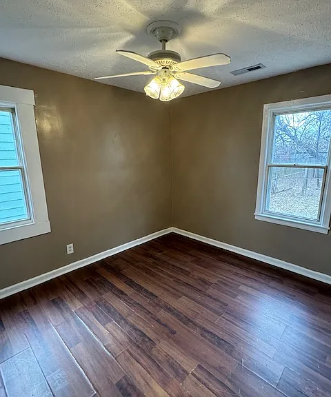 3443 Glendale Ave — Photo 11