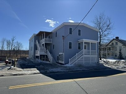 5th image of 158 Pleasant St #2-7