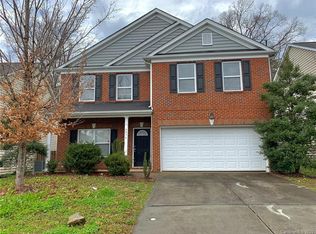 6834 Centerline Dr, Charlotte, NC 28278