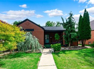 708 Harden Dr, Pittsburgh, PA 15229