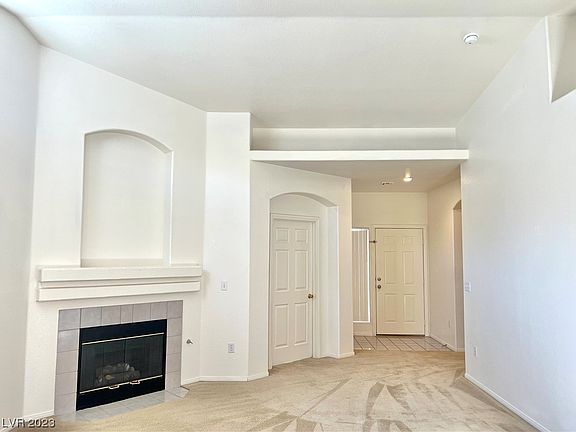 5th image of 8782 Beacon Harbor Ave