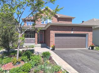 214 Davy St, Ottawa, ON K2M0H6
