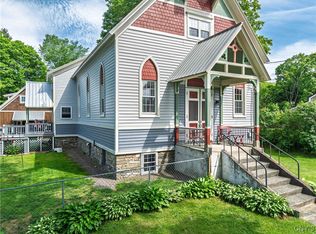 28 Bridge St, Altmar, NY 13302