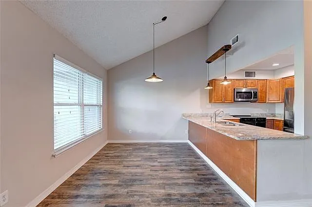 152 Marina Dr — Photo 6
