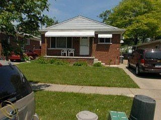 1st image of 25578 Amherst St