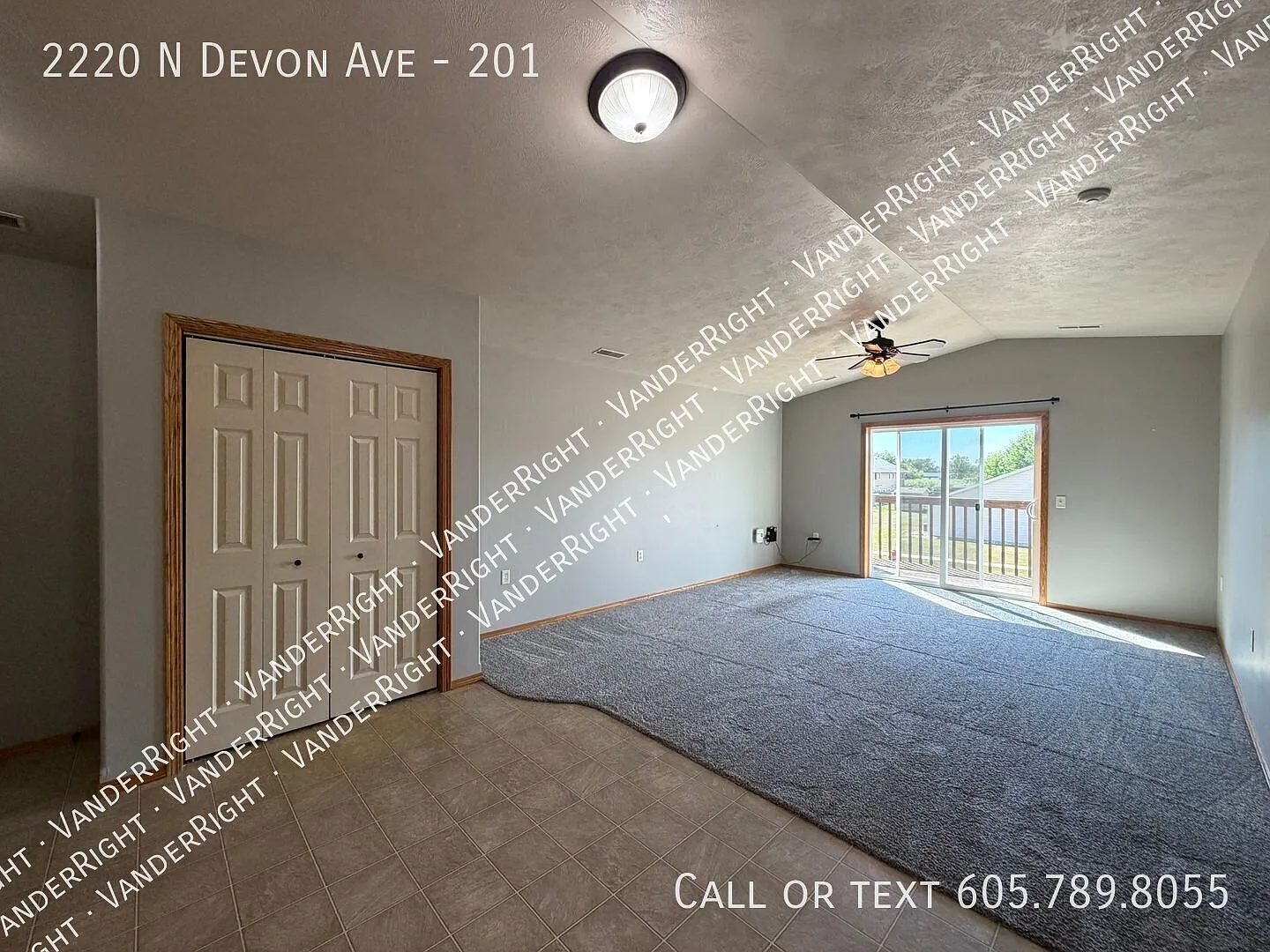 Updated 3 Bedroom Apartment in Tea! — Photo 4