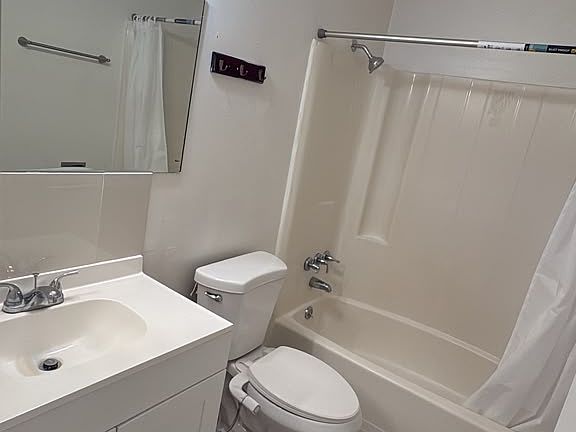 3rd image of 3441 Kelly Ct #3441