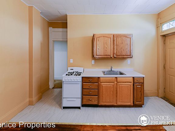 2nd image of 1619 Highland St APT G