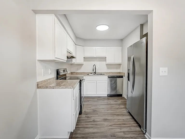 Northcrest Garden Apartments — Photo 20