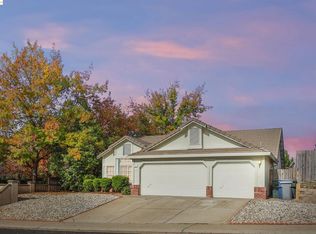 99 Hopfield Dr, Folsom, CA 95630