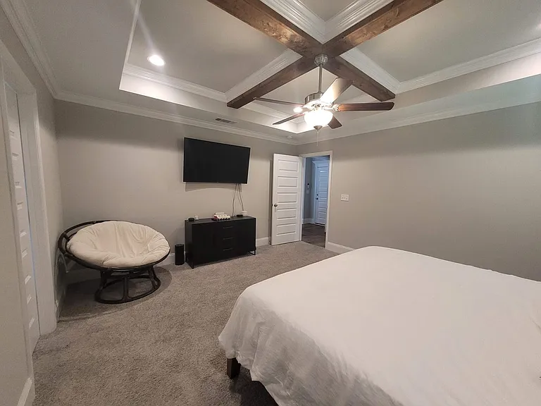 3925 Duke Ct — Photo 8