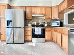 4616 Stonebridge Ln, Virginia Beach, VA 23462