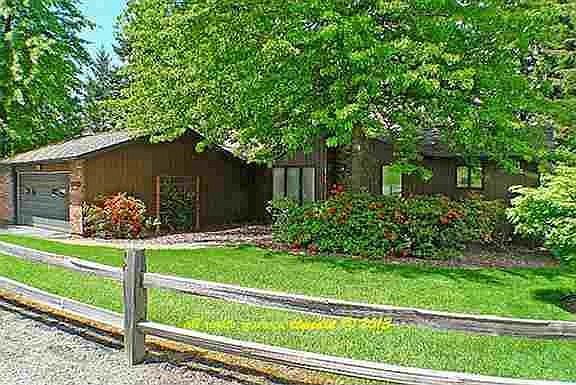 3rd image of 2267 E Hayden View Dr