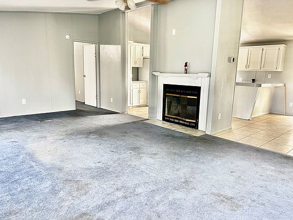 3rd image of 141 Jimmy Reyer Rd