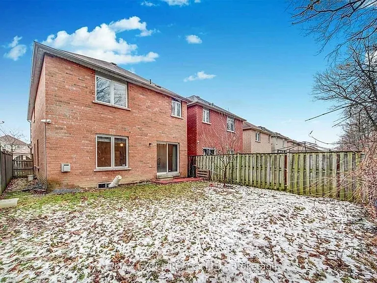 175 Shepton Way #UPPER — Photo 16