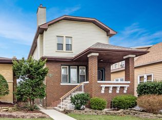 8041 44th St, Lyons, IL 60534
