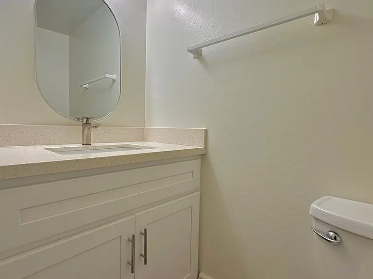 25907 Oak St — Photo 15