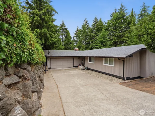 18027 10th Place NE, Poulsbo, WA 98370